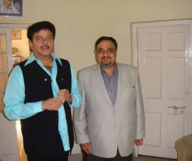 Detective Agency in Chandigarh director with actor sinha